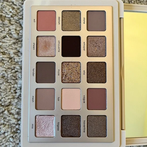 Natasha Denona I Need a Nude Eyeshadow Palette - Picture 10 of 10